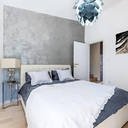 Appartement Tina-1 By Interhome *