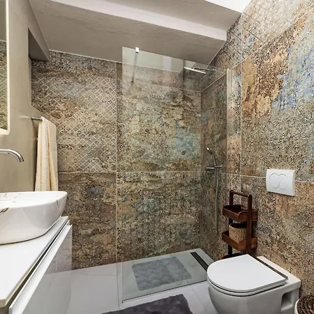 Tina-1 By Interhome شقة