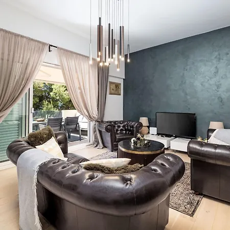 Appartamento Tina-1 By Interhome